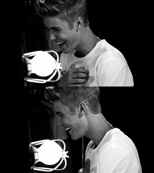 flyonbieber tweet picture