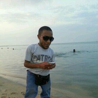 amorry_alryadh's tweet photo. انتِ حاجه لو تغيب 
 ينتهي طعم الفرح . http://t.co/Qua7rvYKAz