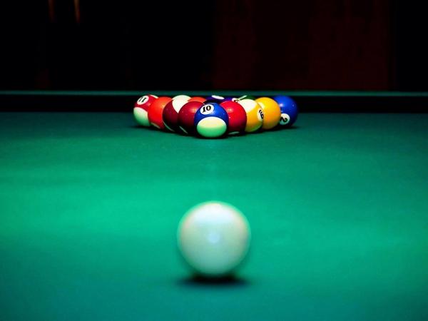 TheRedLion_SHF's tweet photo. POOL TOURDAMENT. From 7pm, Sunday's. For more info, ask for Landlord Gary. Winner takes all! #sheffield #students http://t.co/LFr2Kx6bbx