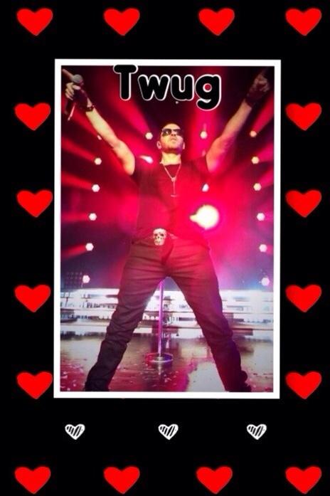 Wenke80's tweet photo. @Juley80 @AnnielovesDdub @ElaHall617 @Peggy_booo @coco_78 @Inchen74 @BH_SIS_DEE @mnast05 @DonnieWahlberg #twugtime http://t.co/BmHVCW3kOa