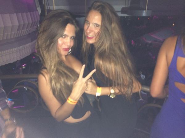 Raquelblasco9's tweet photo. Noches así merecen la pena !!! 😜 http://t.co/oJpcWqhEOd