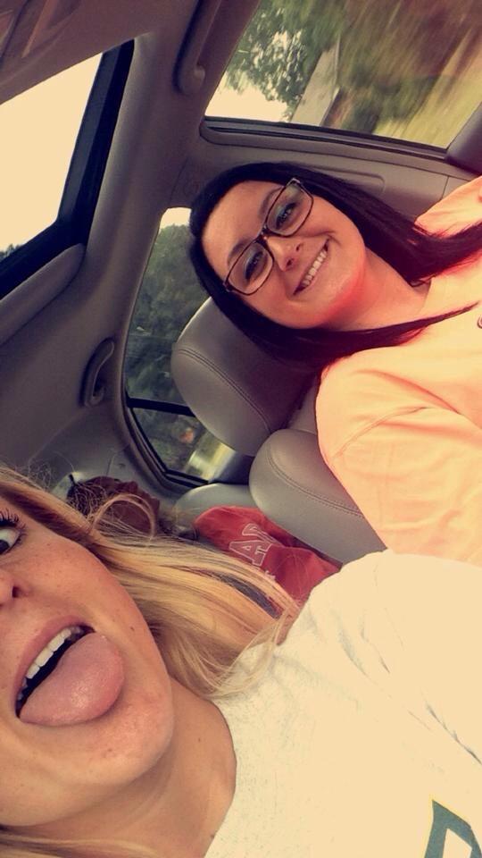 Halidawwn's tweet photo. CANT WAIT TO SEE MY BEST FRIEND IN 3 DAYS 😍😭😍😭  It's been way too long 😭 http://t.co/i06aU2D1Qk