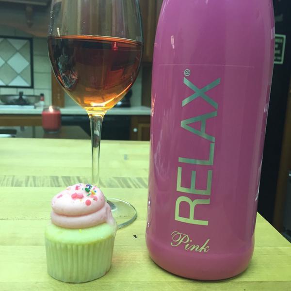 relaxwines's tweet photo. Wines best friend: dessert. #NationalDessertDay http://t.co/fKgLTkIKjx