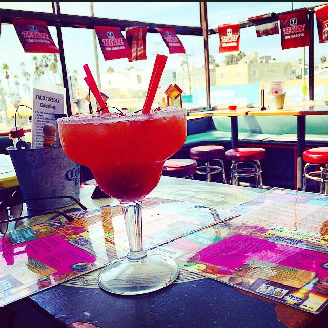 Perfect weather. Perfect date. Perfect day. #venice #california http://t.co/VccgNwXBwZ<a href="/tag/venice"class="tags">#venice</a><a href="/tag/california"class="tags"><span>#california</span></a>