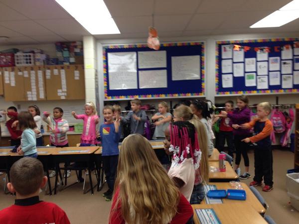 Hansen2ndGrade's tweet image. It's a sing off! #geographicalfeatures #lalala