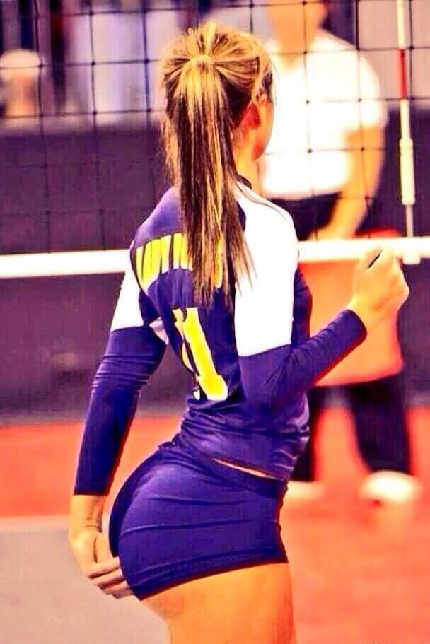 Tay💀 On Twitter “slimthickchicks Why Girls Volleyball Is More 