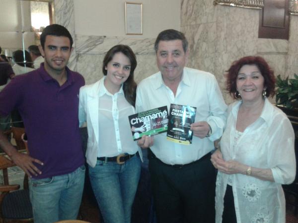 MujProNogoya's tweet photo. @alfredodeangeli participó de las presentaciónes de la 25º @fiestachamame en Buenos Aires. http://t.co/4DSnMD0keg"