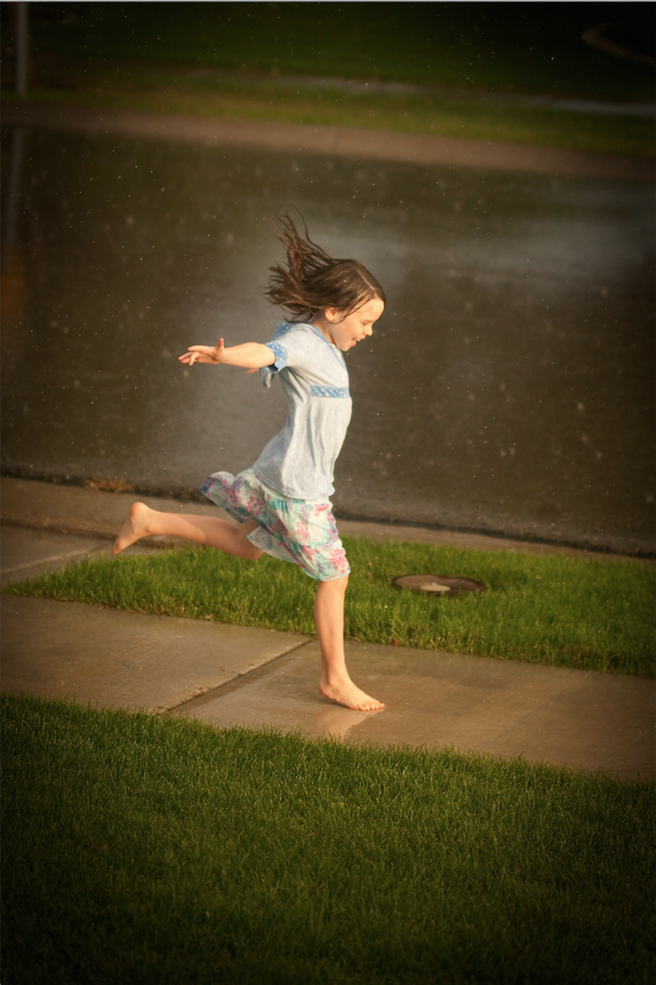 UchtdorfDF's tweet image. Heavenly Father is constantly raining blessings upon us, so please close the umbrella!