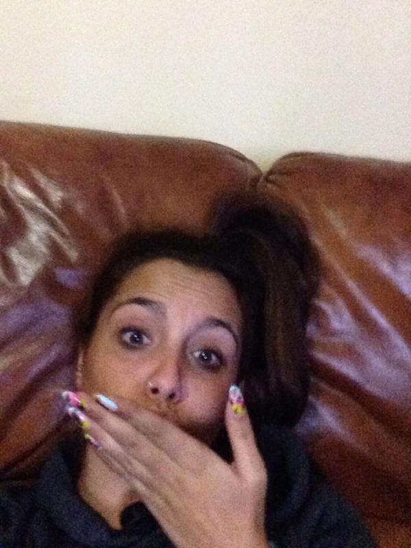 cecilia_231's tweet photo. Un besiiitoo para todos mis fans #BuenisimasNoches 😍😍 http://t.co/yfuYk2yi75