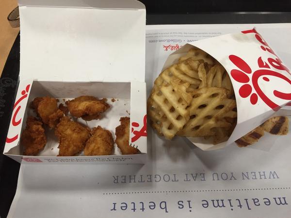 sluts985's tweet image. Chick-Fil-Bae  😍