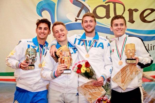 esgrimaqro's tweet photo. Gana Eugenio Castello de Italia, felicidades a Adrián Acuña de México por su bronce!!!! #esgrima #MEX http://t.co/qSLWmdlLP9