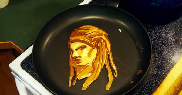 TheWalkingDead's tweet image. Michonne, Glenn, &amp;amp; Rick rendered in... pancake?! @saipancakes, these look tasty! And deadly. thewalkingdead.com/video-gallery/…
