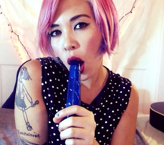 IndieMindieXXX's tweet photo. Online now @chaturbate @AltCamModels @CamGirlzPromote @CAMabisSociety http://t.co/HUP37OYtxZ