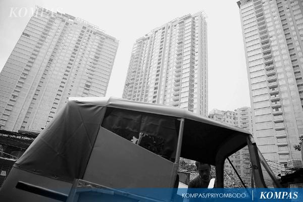 hariankompas's tweet photo. Properti: Butuh Cetak Biru Penyediaan Hunian #KompasFoto #Hal27 http://t.co/YQGQJdjMYw