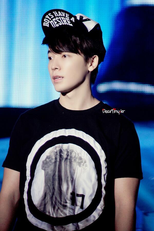 Happy Birthday Lee Donghae. Wiss you all the best. 