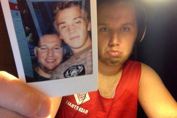 _E_Mr_E_'s tweet photo. i miss kevin #Kevbo #Kevbobbers #Mansini #MoneyMasini http://t.co/bVNkslo5T4