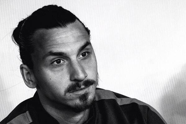 Happy Birthday Zlatan Ibrahimovic. You are the best player in the world!!!     
