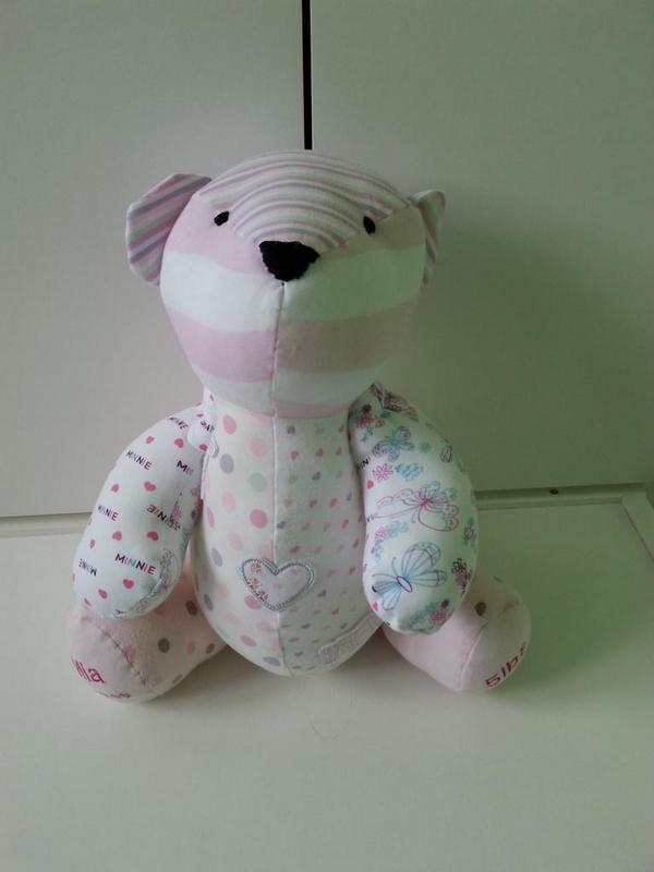 thecornerbtquk's tweet photo. *Giveaway*  on Facebook pop over and join in for your chance to win one of our keepsakes. http://t.co/RaQlMJjKao http://t.co/mscULslIJ4