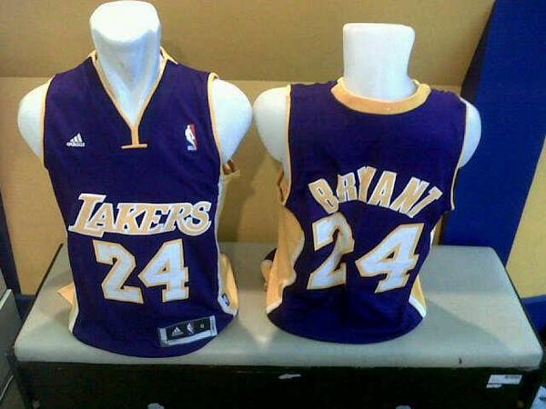 GaleriBasket's tweet photo. Jersey Lakers Ungu #24 Bryant | Size S | Price 135K | SMS/WA 0856 0190 5550 | BB 26e7e083 http://t.co/K0N7oLTQ25