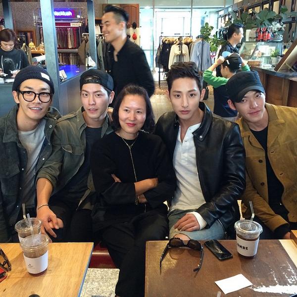 Leesoohyuk_TH's tweet photo. [JUN IG] 141003 #thanksforcomming #BR #beaker #loveyouguys!!!

อูบินก็มาค่ะ ขาดแต่ซองจุนละ 😘 http://t.co/OMZIm1B0EG