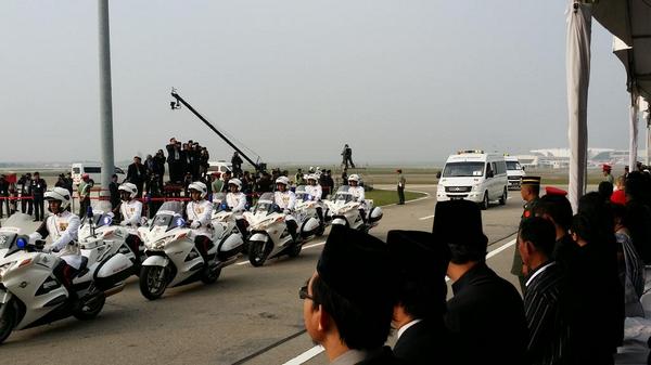 Majlis penghormatan penerimaan jenazah tragedi #MH17 <a href="/HishammuddinH2O/">Hishammuddin Hussein 🇲🇾</a>