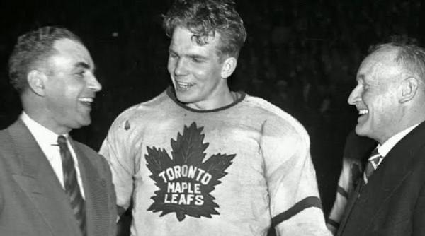LeafsDivison's tweet image. 5 days left till #NHL regular season. #CoolestGameonEarth
#BillBarilko @MapleLeafs