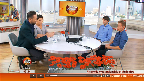pwrotny's tweet photo. Jest już w sieci nagranie dzisiejszego @DDTVN o #FaceController ;) http://t.co/MLh7QFawbu http://t.co/aV3WAnx2sQ