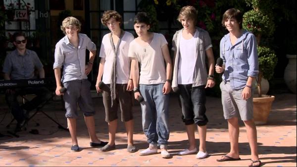 #4YearsOfTorn I'm proud of you all @Real_Liam_Payne @NiallOfficial @Harry_Styles @Louis_Tomlinson @zaynmalik