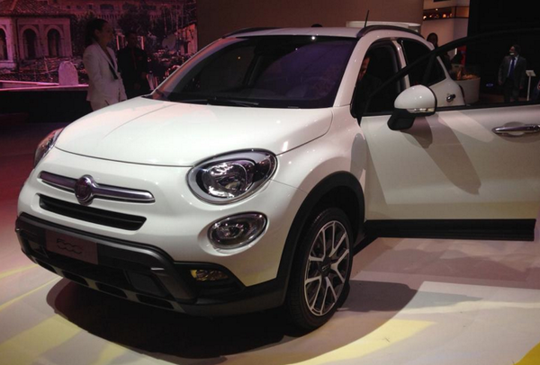 AutoExpress's tweet image. The #Fiat 500X received its public debut at Paris yesterday. What do you think? - bit.ly/ZuRwVY