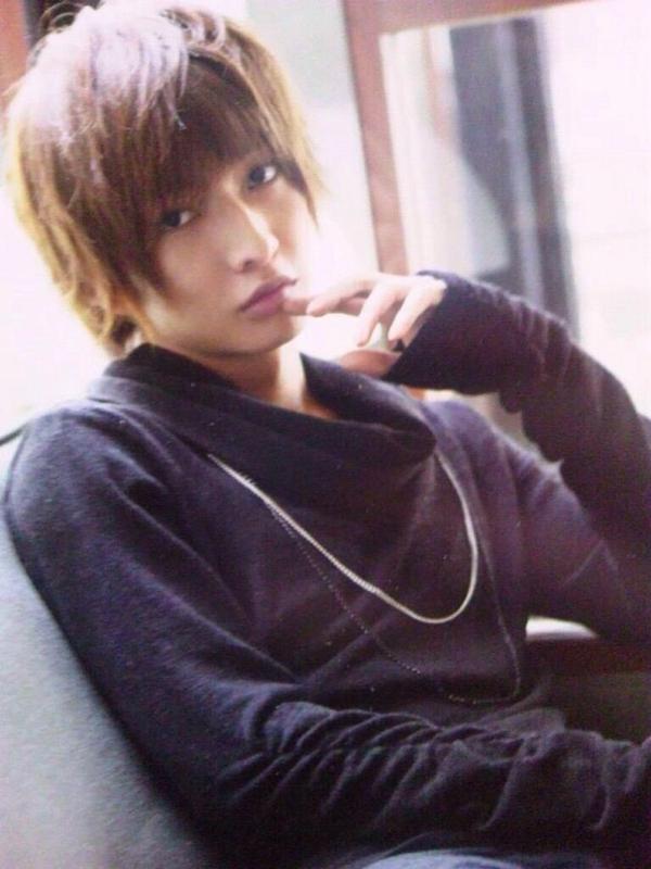 ヒデ様誕生日おめでと〜っ！！！ かっこいいしセクシーだし可愛いし