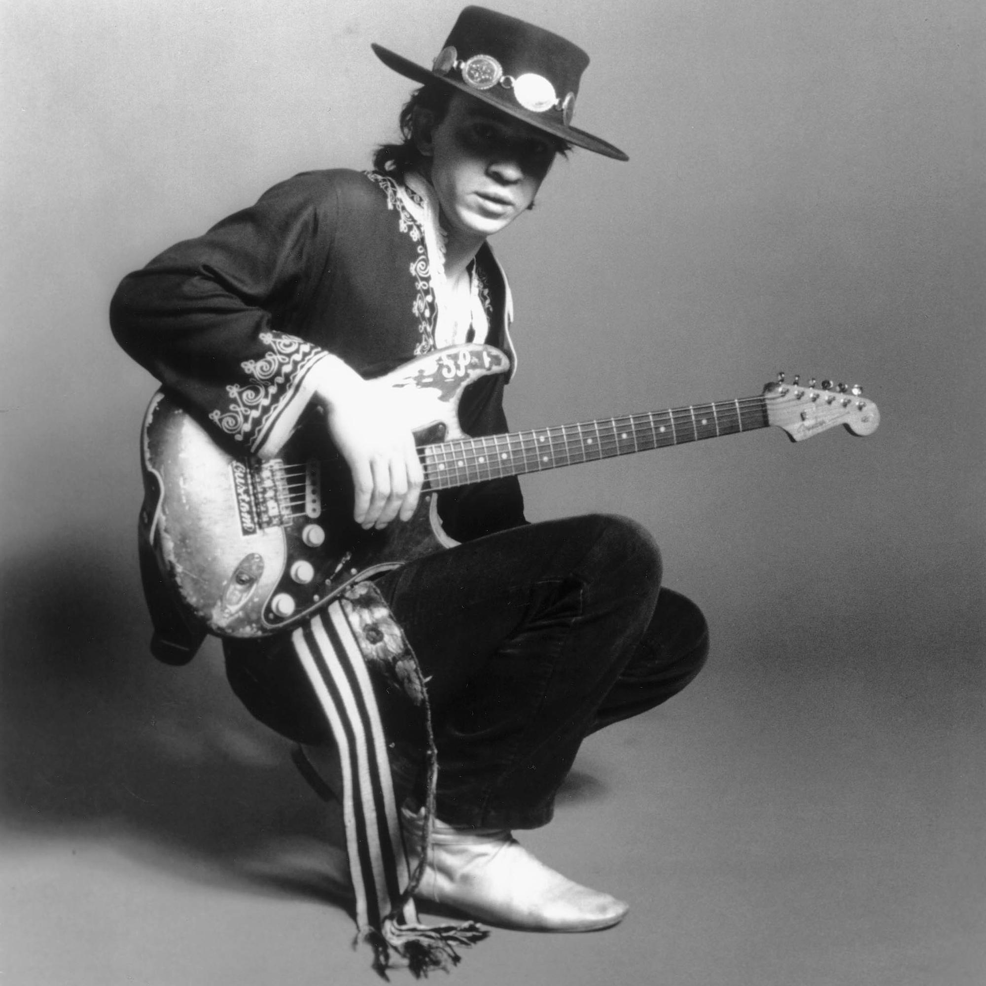 Stevie Ray Vaughan aurait fêté ses 60 ans aujourdhui.
Happy birthday Stevie ! 
