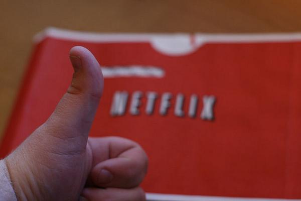 ForbesTech's tweet photo. Netflix is offering the chance for Instagram photographers to make $2000/week. http://t.co/E8XztyLBxx http://t.co/bJ7L4yvbfK