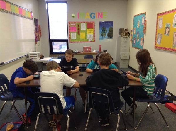 MISDiMagine's tweet photo. Baxter IMAGINE students engaged in their learning on iPads! http://t.co/792yBwtN6l