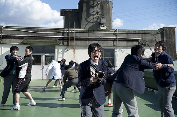 ヒョンタヌ 深夜0時12分からは ドラマ24 玉川区役所 Of The Dead 新番組 を見るよ あ この画像は 生徒会 オブ ザ デッド か 映画 桐島 部活やめるってよ の Tvtokyo 玉川区役所 Http T Co Cjueeb2vu3