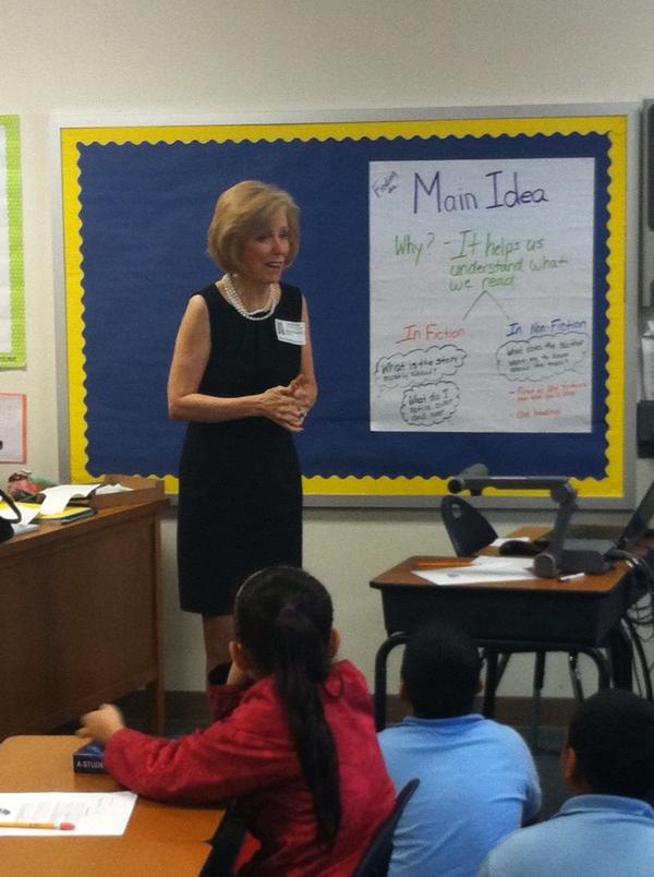 State Representative <a href="/debbieriddle/">Debbie Riddle</a> this morning <a href="/BammelElem/">Bammel ES</a> with third grade students #4excellence