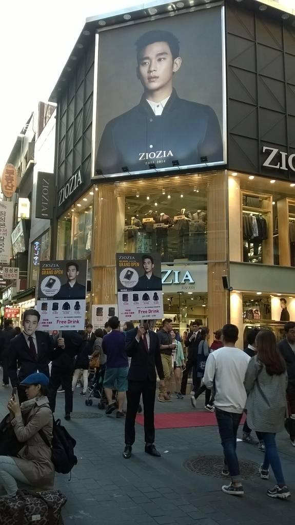 BzBF9DyCUAABzSX.jpg:large