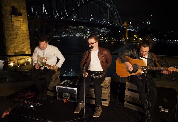 SAFIAmusic's tweet image. Thanks to the legends @LiveAtTheBridge for having us tonight