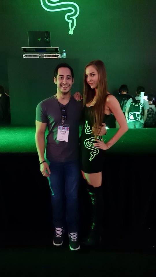 Fasffy's tweet image. Stolen from the based @deathdoG12 hELlo mancandy?! Who is the real boothbabe?! #razer @Razer #EBExpo2014