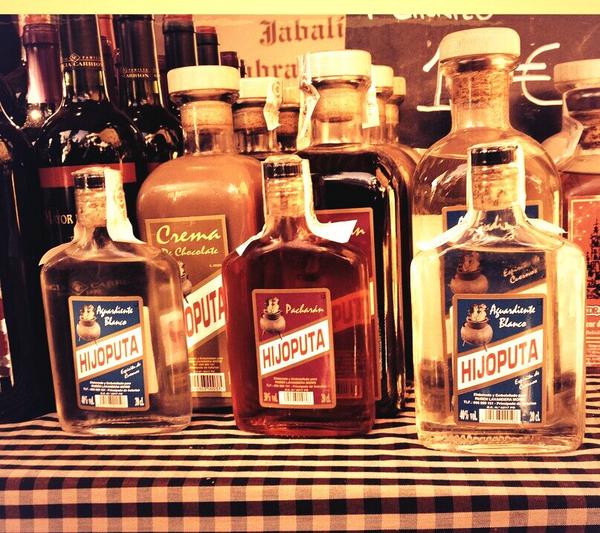 edermain's tweet image. Mi alcohol preferido se llama... # tuitserio