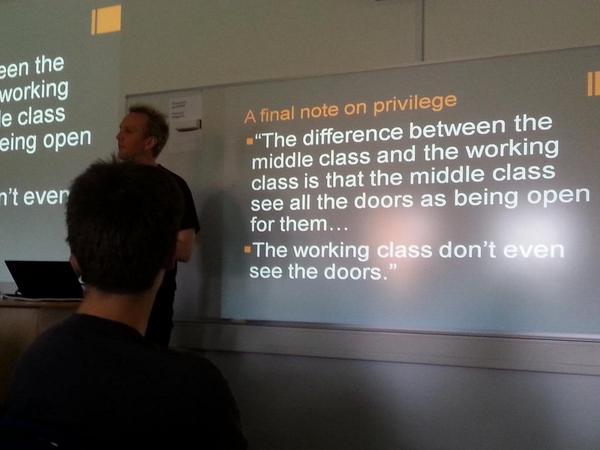 mathiaspoulsen's tweet photo. Some see open doors, other people don't even see doors. Great talk by @matahaggis #selectstartplay http://t.co/y5USQawslS