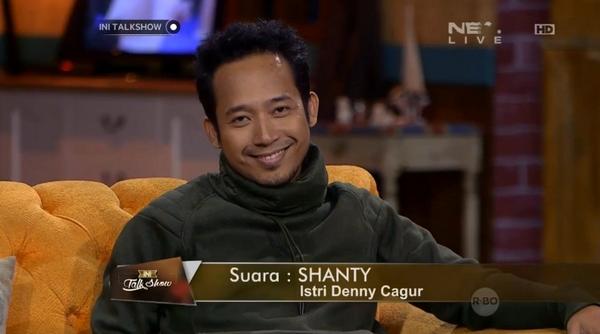 mdtvindonesia's tweet photo. Ternyata di telpon sama istrinya @DennyCagur @Ini_Talkshow #IniTalkshowNETRayuan http://t.co/4qywrLMq8C