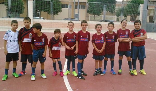 panugol's tweet photo. dema primer partit dels benjamis a casa contra l'olleria a les 10:30 al pili d corbera vos esperem.. #123Corbera http://t.co/PCc0iKqs4J