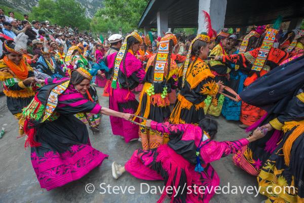 TravelMagazine's tweet photo. What was the most unusual #festival you've been to? Does it compare with any of these 6? http://t.co/91lDpr25yu http://t.co/tCjEvh8aAg