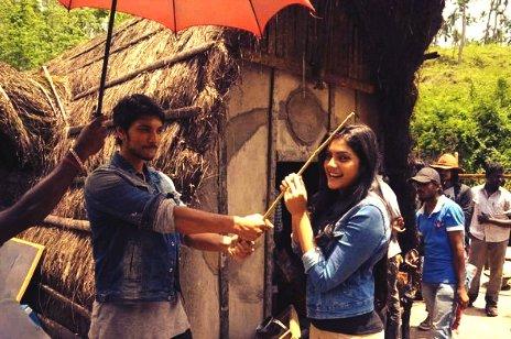 AshritaFC's tweet photo. @Gautham_Karthik &amp; @AshritaShetty16 at #Indrajith Shooting Spot ♥ http://t.co/opqTH9x171