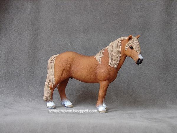 schleich dartmoor pony stallion