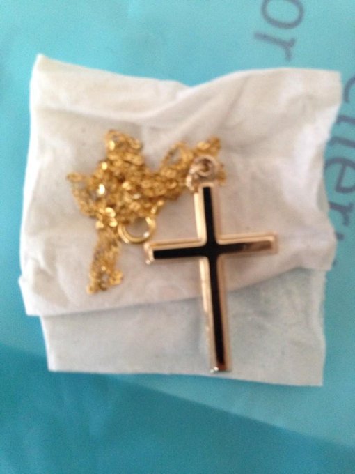 Went and brought the necklace! Finally here!🙌 http://t.co/DLfAcOsvdM