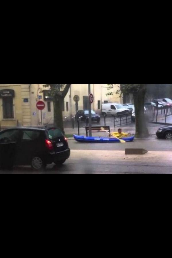 GregBourreau's tweet photo. @TonyESTANGUET si tu veux reprendre le canoë va a Montpellier http://t.co/nPcEmtvOCX