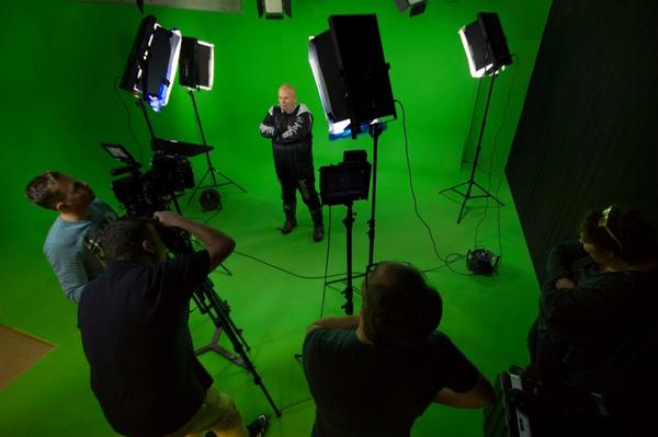 StudioKEYATIVE's tweet image. De professionals van @camerateam hebben vandaag #GreenScreen opnames gemaakt in de studio (foto's by John Huijbregts)