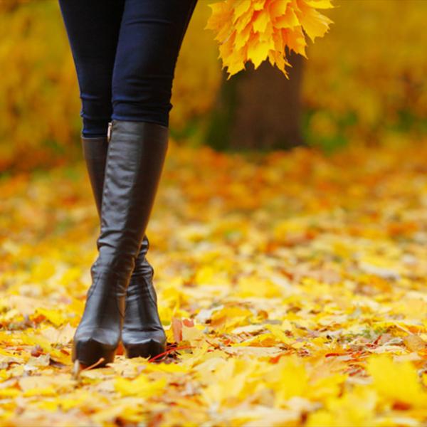 lianateresaa's tweet image. Those boots are #fall2005 “@smartwater: autumn is the perfect excuse for a new coat. and boots. #fall2014 http://t.co/uFn8sjlfGw”