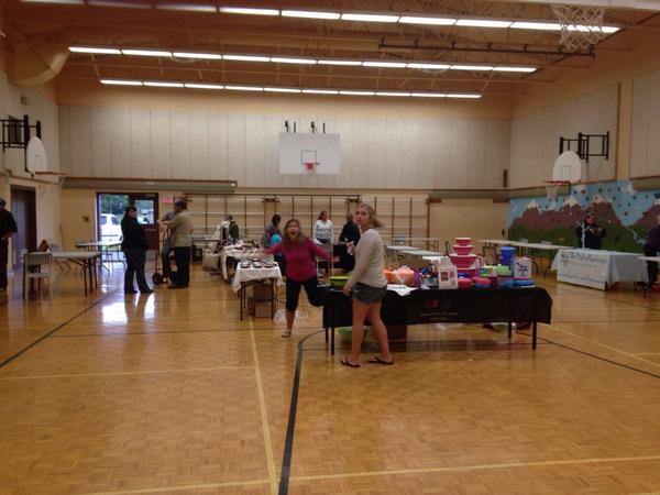 ScenicScotsburn's tweet photo. The Makers Market is ready to roll at 9 am tomorrow!! And by the looks of what is there now, it'll be awesome!!! http://t.co/AgPaLL60yH